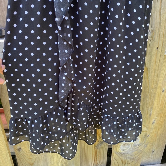 Reitmans Black and White Polkadot Dress - Picture 2 of 4